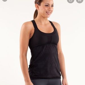 Lululemon tank size 6